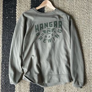 Hangar 24 medium crewneck